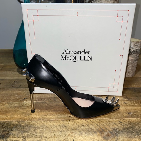 Alexander McQueen Punk Spiked Pumps - Picture 4 of 8
